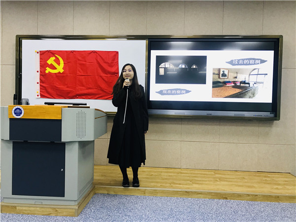 吕梦洁.jpg